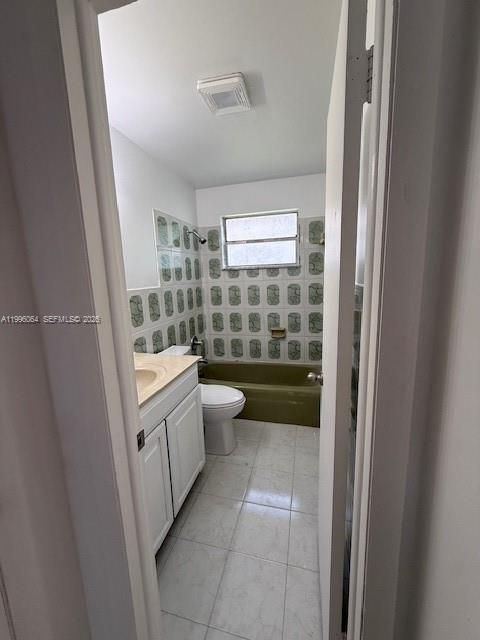 Active With Contract: $1,600 (1 beds, 1 baths, 2899 Square Feet)