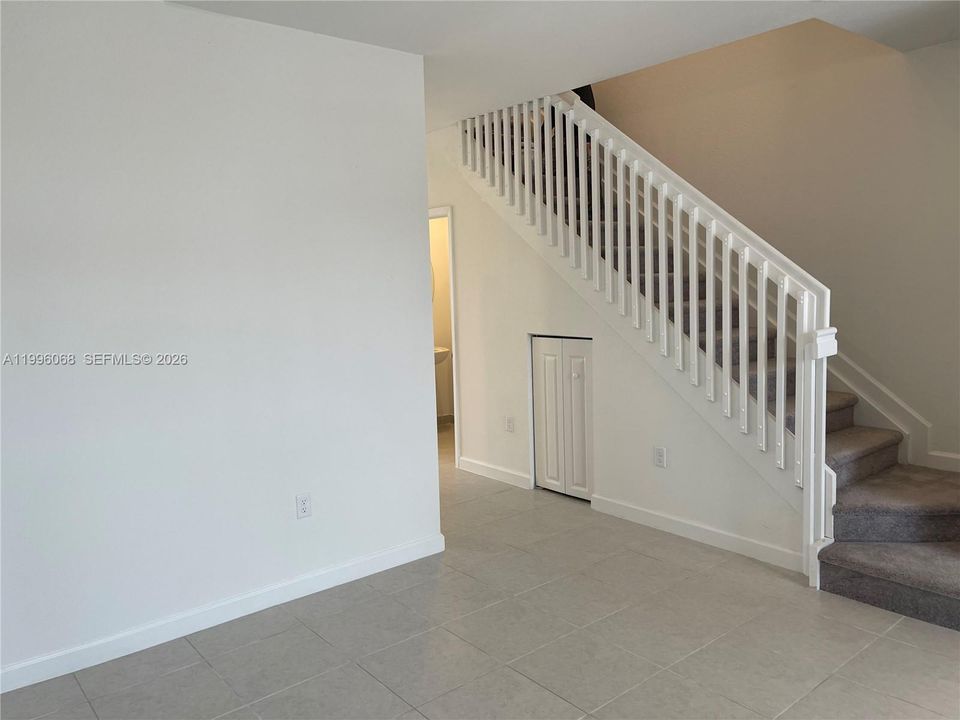 For Rent: $2,400 (3 beds, 2 baths, 0 Square Feet)