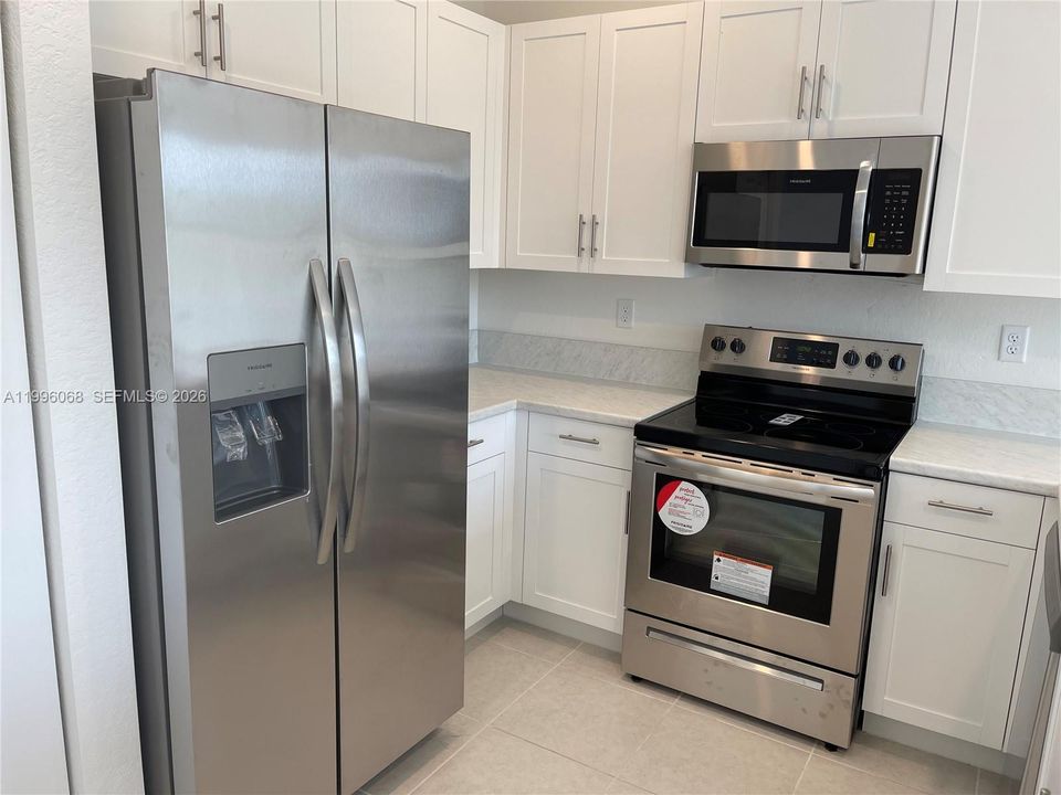 For Rent: $2,400 (3 beds, 2 baths, 0 Square Feet)