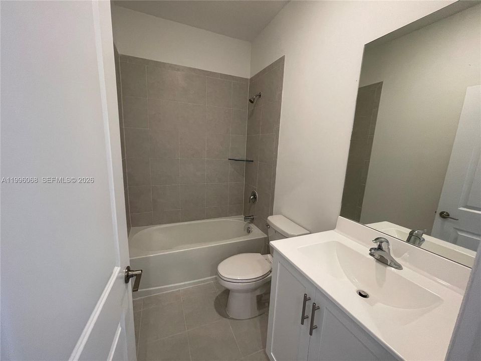 For Rent: $2,400 (3 beds, 2 baths, 0 Square Feet)