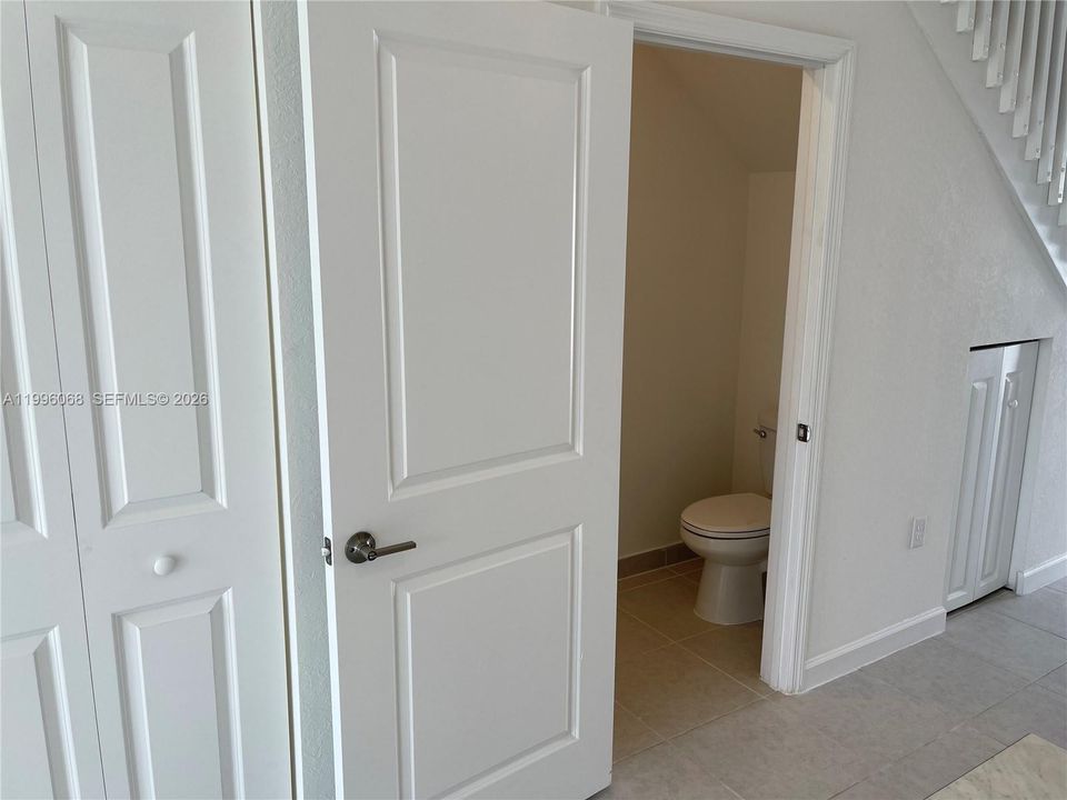 For Rent: $2,400 (3 beds, 2 baths, 0 Square Feet)