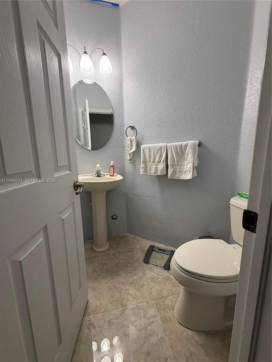 На продажу: $499,500 (3 спален, 2 ванн, 1491 Квадратных фут)