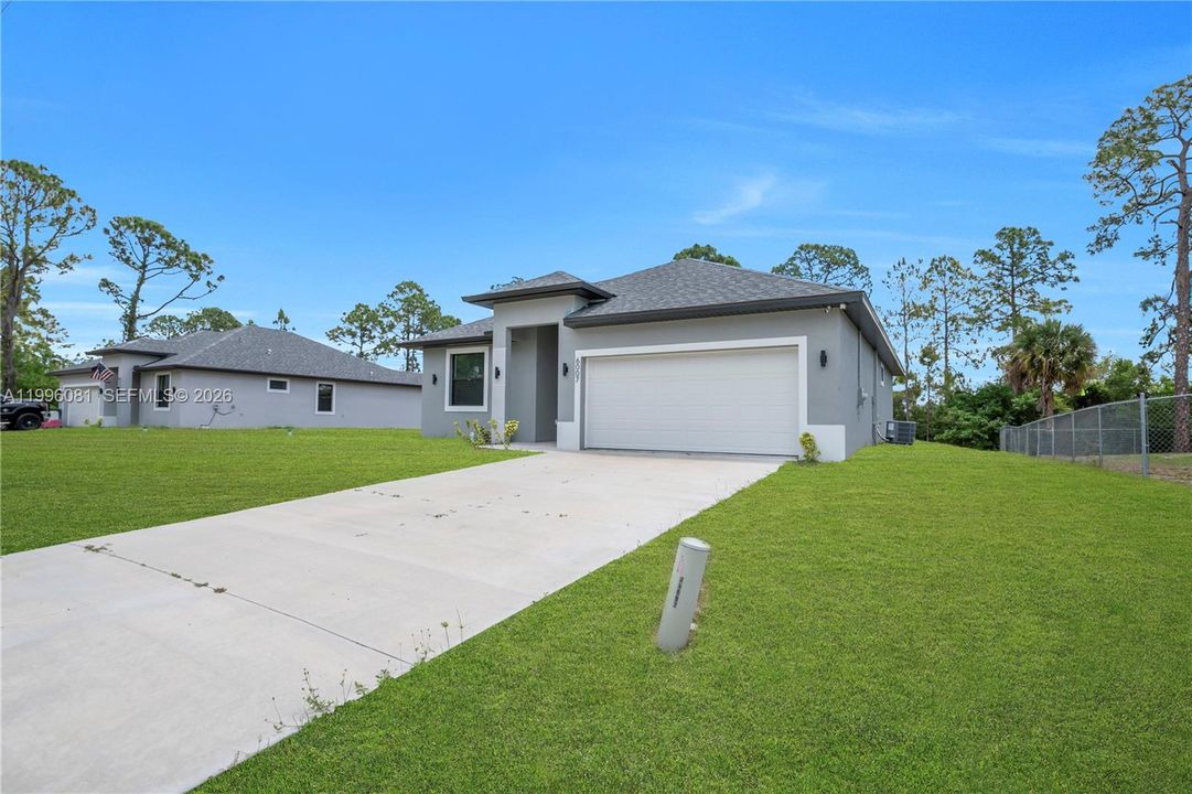 For Sale: $319,900 (3 beds, 2 baths, 1503 Square Feet)
