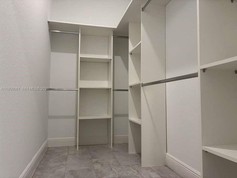 For Sale: $319,900 (3 beds, 2 baths, 1503 Square Feet)