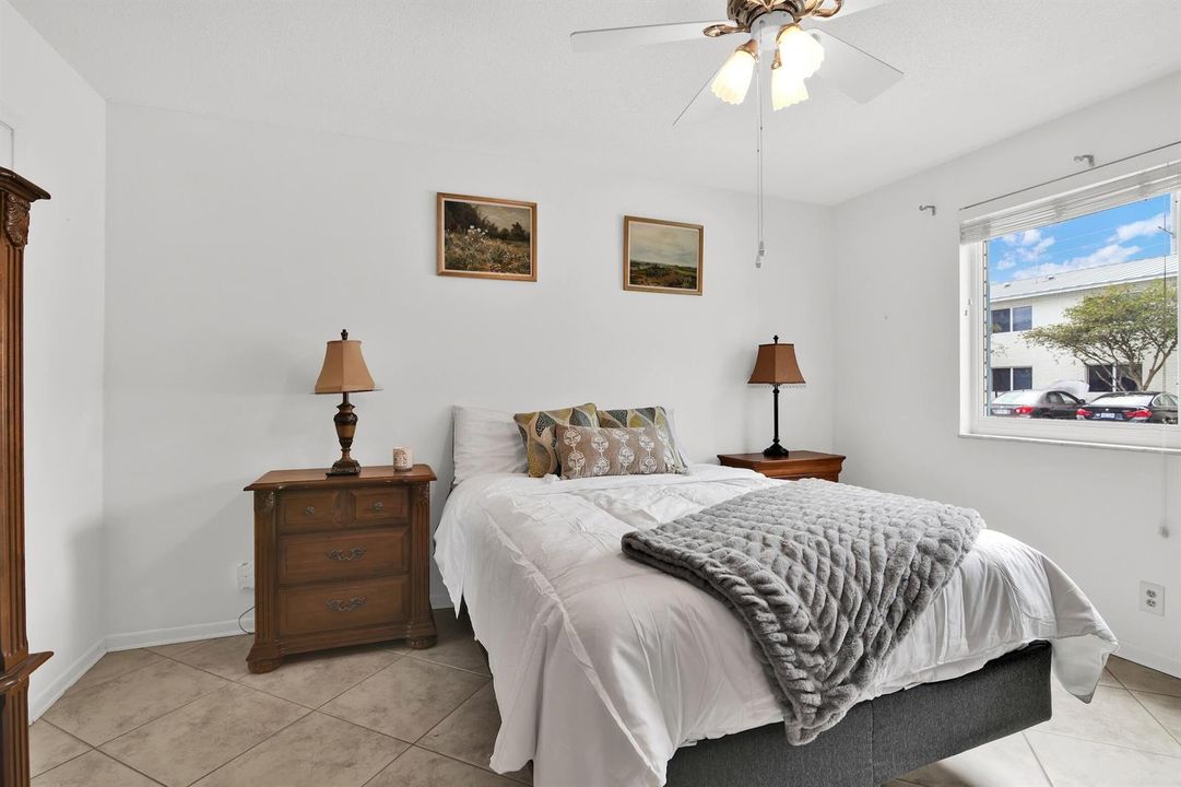 6263 NE 19th Ave, 1011, Fort Lauderdale