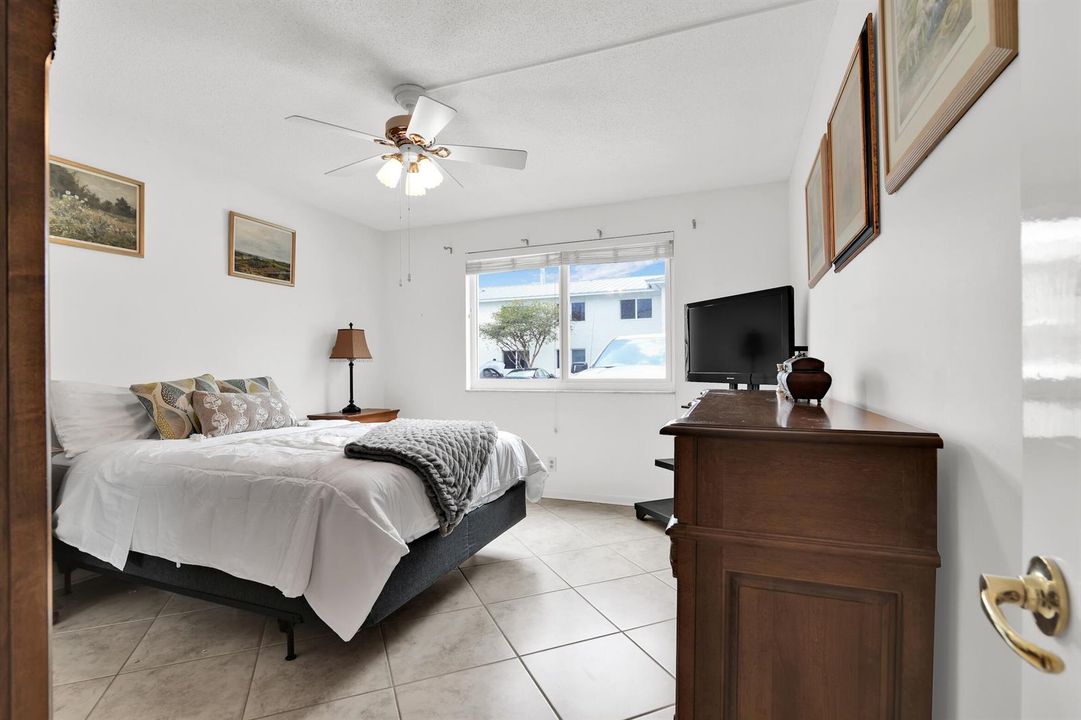 6263 NE 19th Ave, 1011, Fort Lauderdale