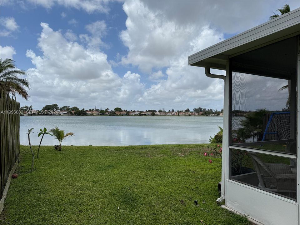 En Venta: $477,800 (3 camas, 2 baños, 1195 Pies cuadrados)