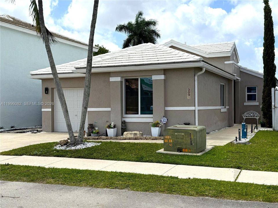 En Venta: $477,800 (3 camas, 2 baños, 1195 Pies cuadrados)