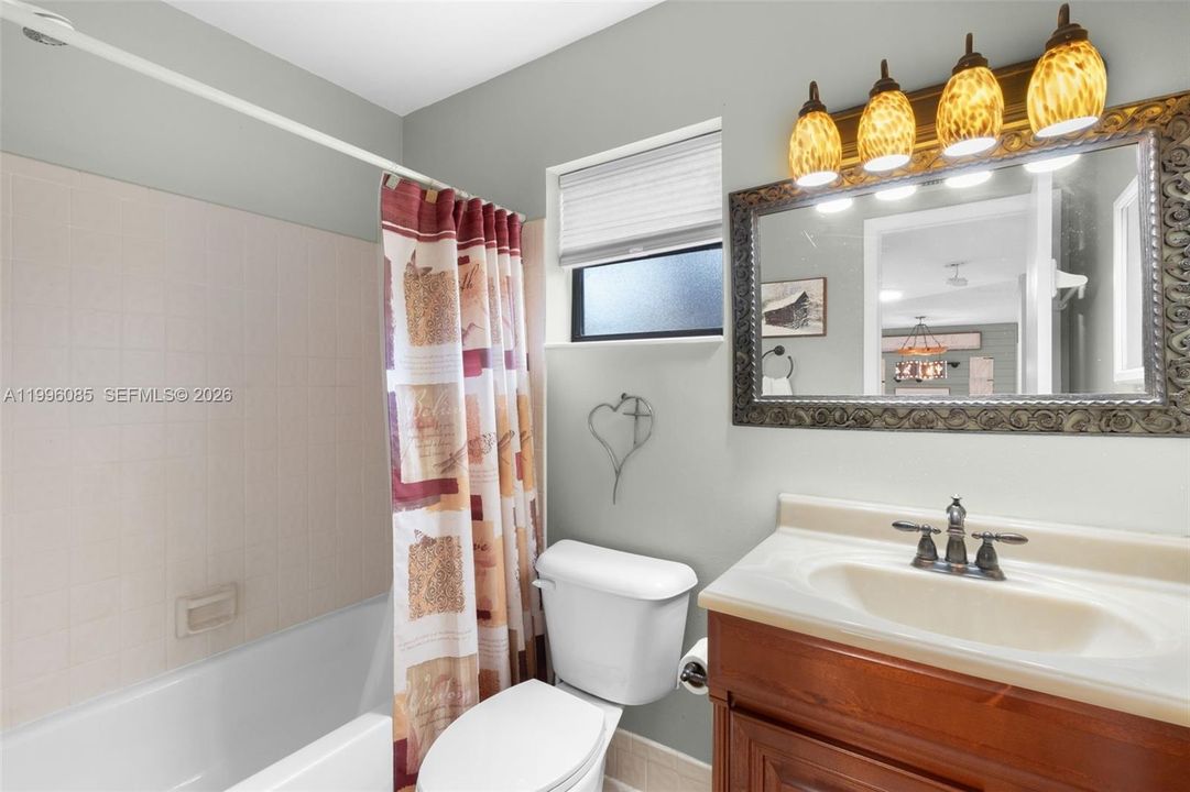 2nd bathroom