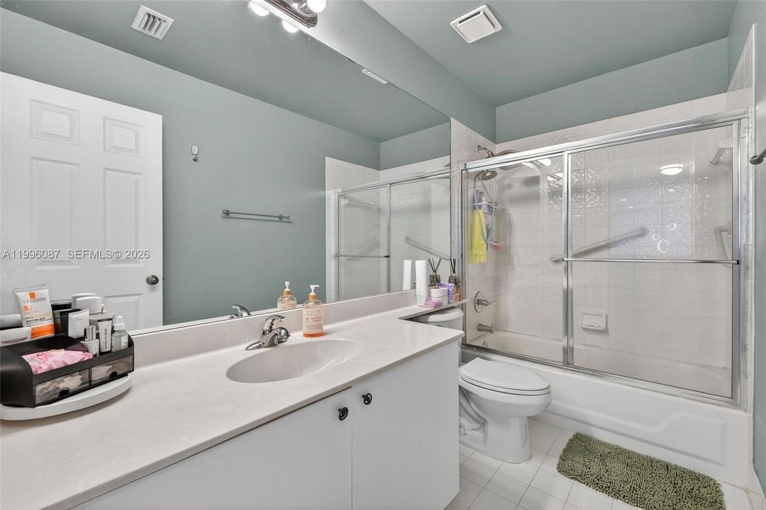 For Sale: $870,000 (4 beds, 2 baths, 2680 Square Feet)