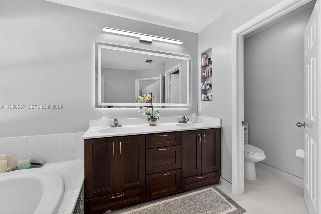 For Sale: $870,000 (4 beds, 2 baths, 2680 Square Feet)