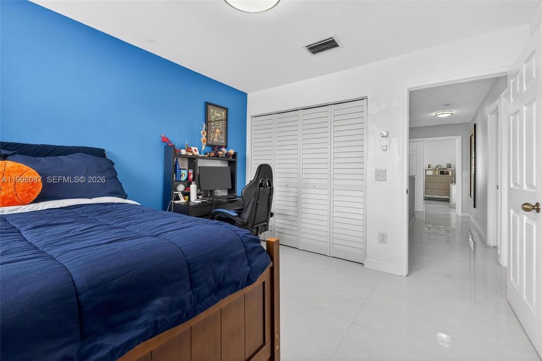 For Sale: $870,000 (4 beds, 2 baths, 2680 Square Feet)