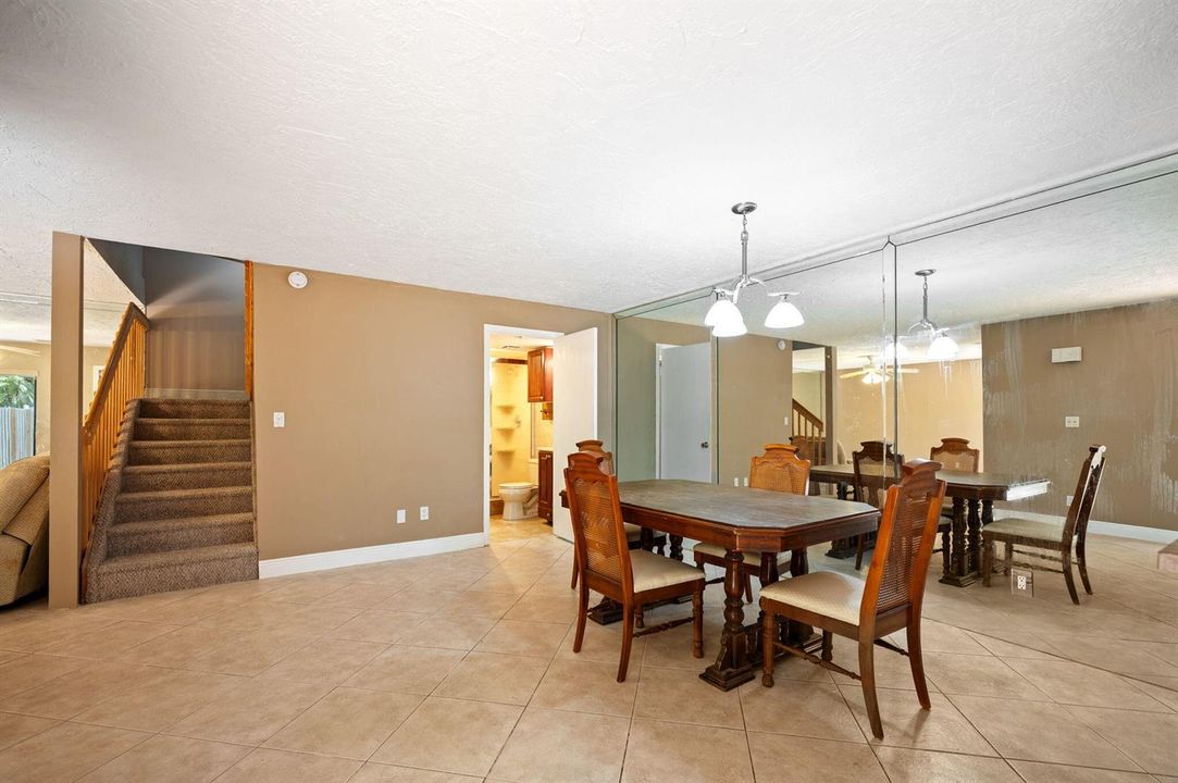 13-web-or-mls-620-commodore-dr