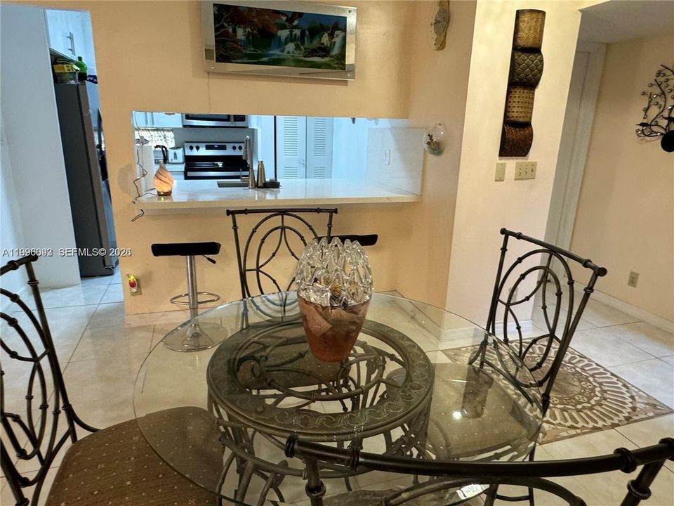 En Venta: $205,000 (1 camas, 2 baños, 805 Pies cuadrados)