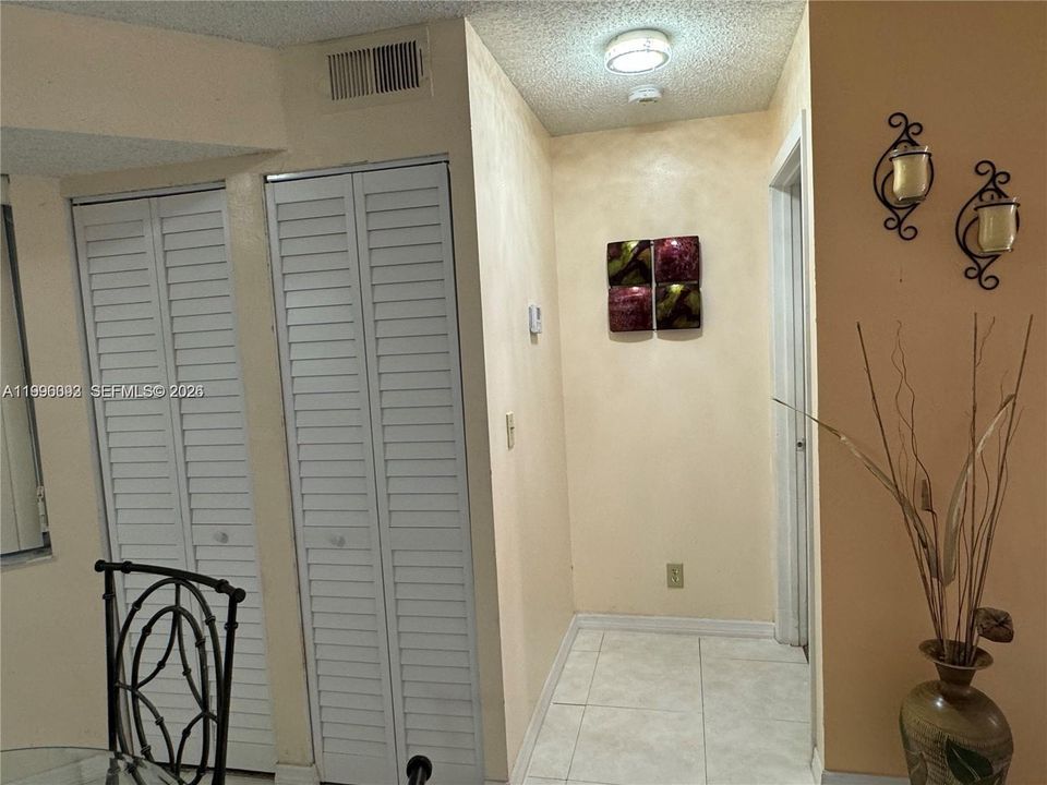 En Venta: $205,000 (1 camas, 2 baños, 805 Pies cuadrados)