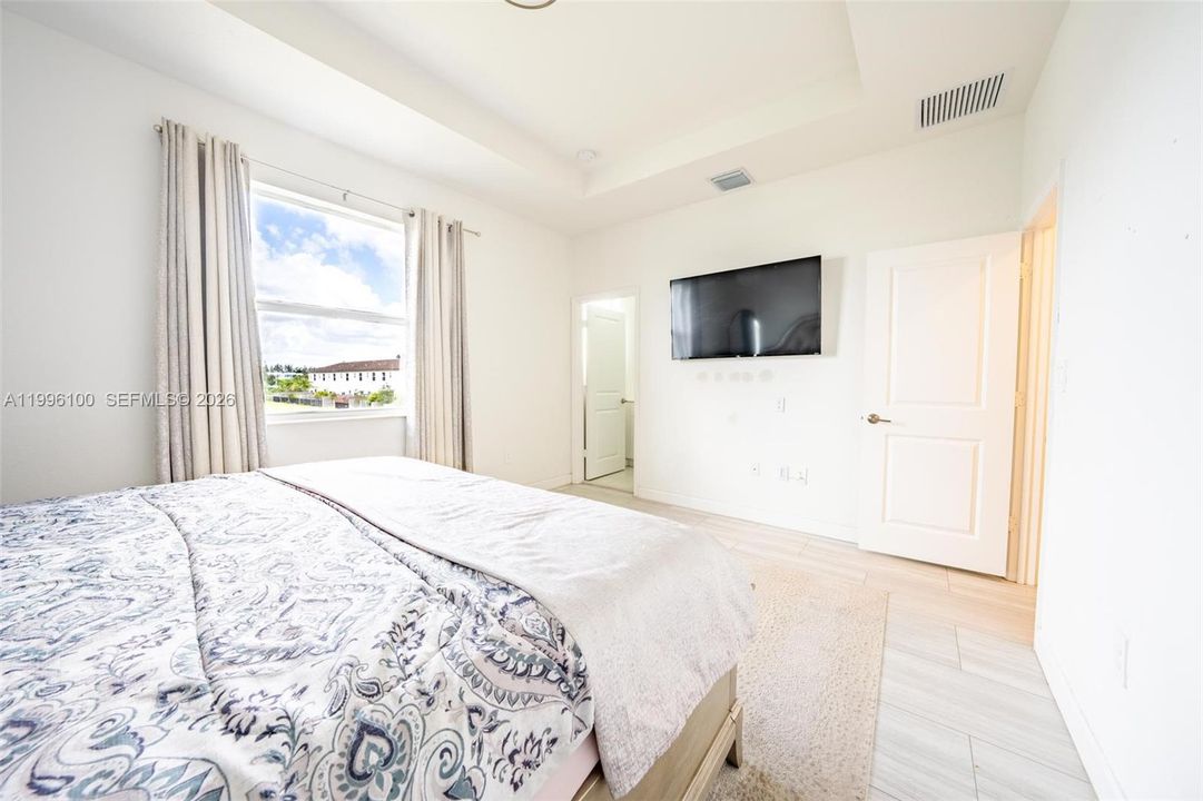 En Venta: $510,000 (3 camas, 2 baños, 1612 Pies cuadrados)