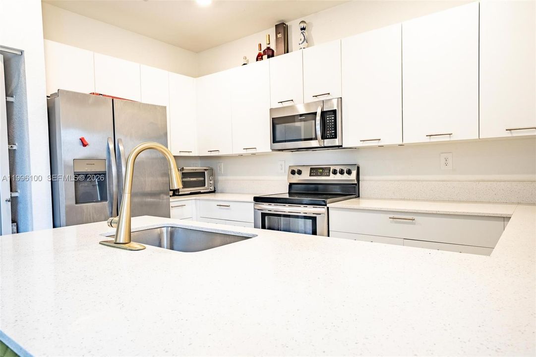 En Venta: $510,000 (3 camas, 2 baños, 1612 Pies cuadrados)
