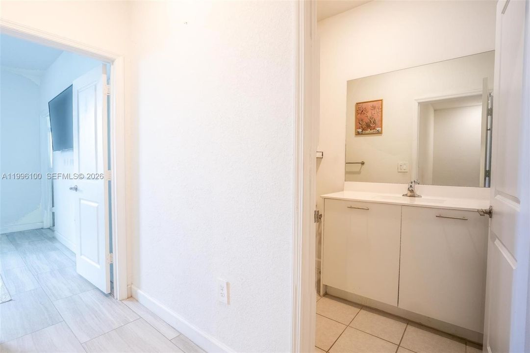 En Venta: $510,000 (3 camas, 2 baños, 1612 Pies cuadrados)