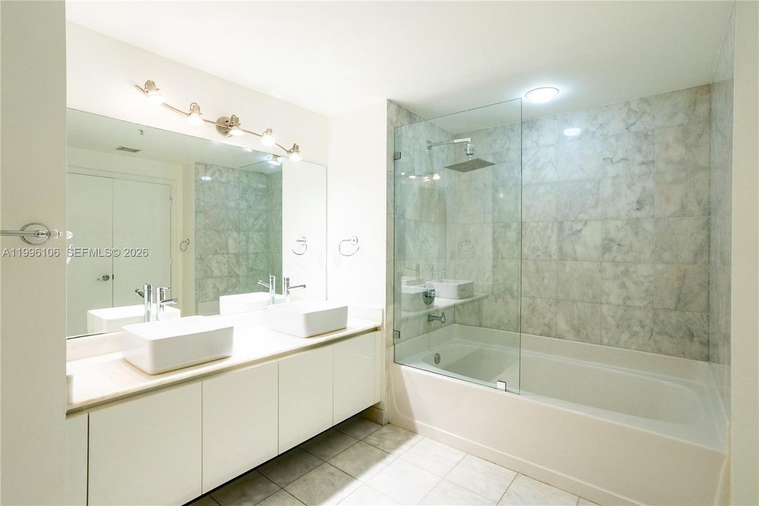 В аренду: $6,400 (2 спален, 3 ванн, 1870 Квадратных фут)