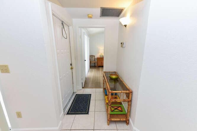 1801 US1 6C Jupiter FL 33477-small-006-0