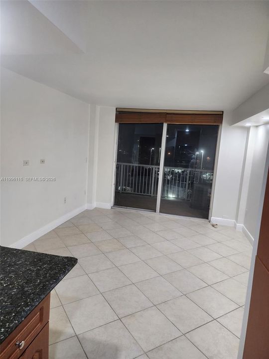 En Venta: $249,000 (2 camas, 1 baños, 767 Pies cuadrados)