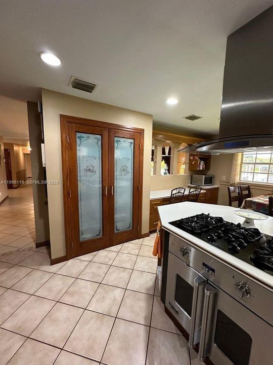 For Sale: $2,400,000 (6 beds, 3 baths, 3643 Square Feet)