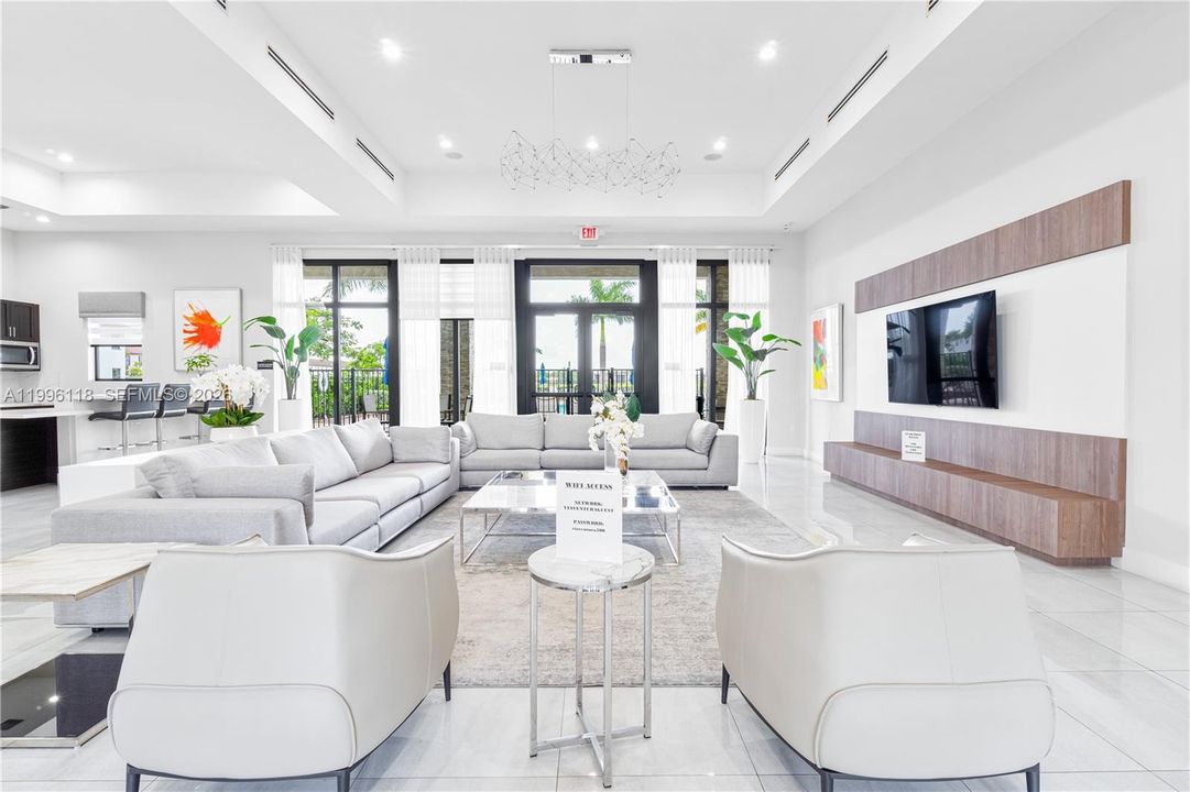 Active With Contract: $434,000 (3 beds, 3 baths, 1320 Square Feet)