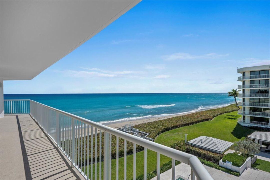 Full Wraparound Balcony