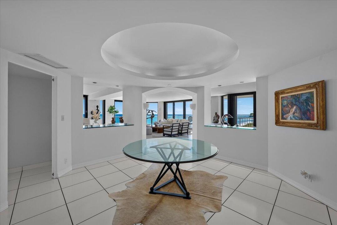 Expansive Foyer and Gallery
