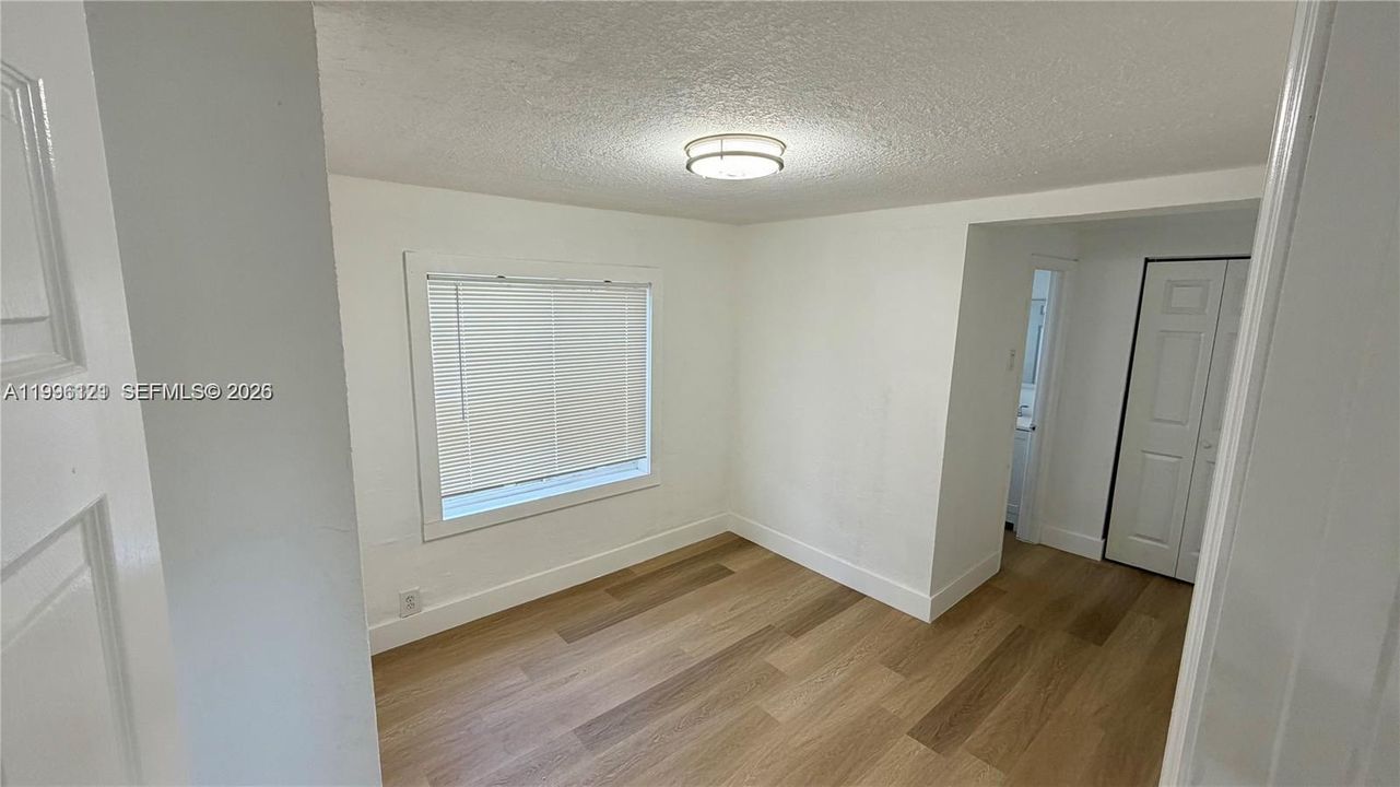 For Sale: $409,900 (3 beds, 2 baths, 1000 Square Feet)