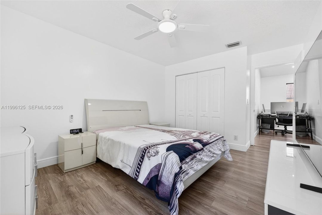 2nd Bedroom