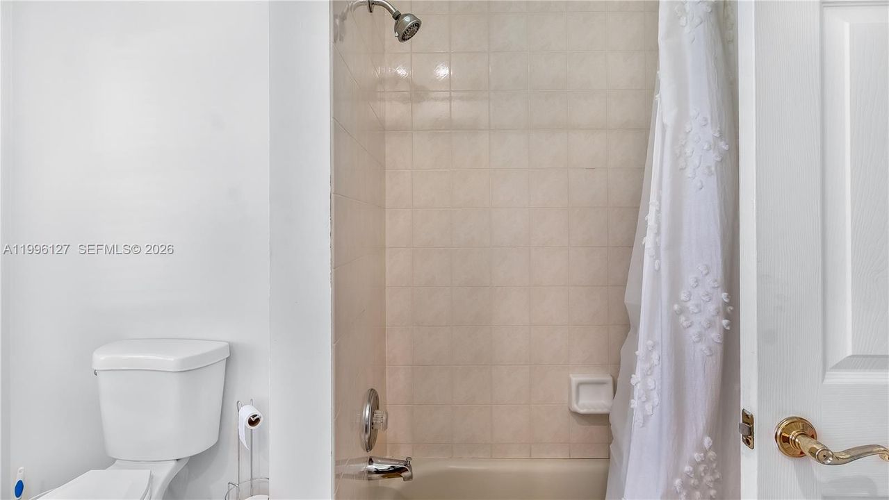 En Renta: $6,500 (3 camas, 3 baños, 2935 Pies cuadrados)