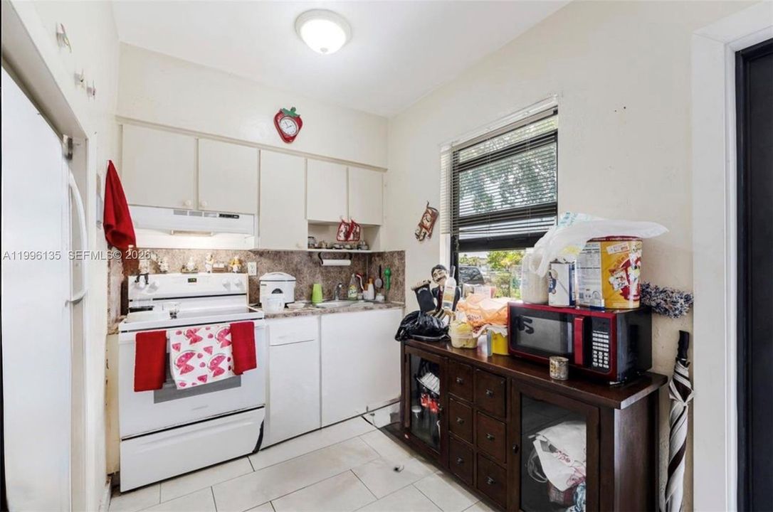 For Sale: $850,000 (0 beds, 0 baths, 2108 Square Feet)