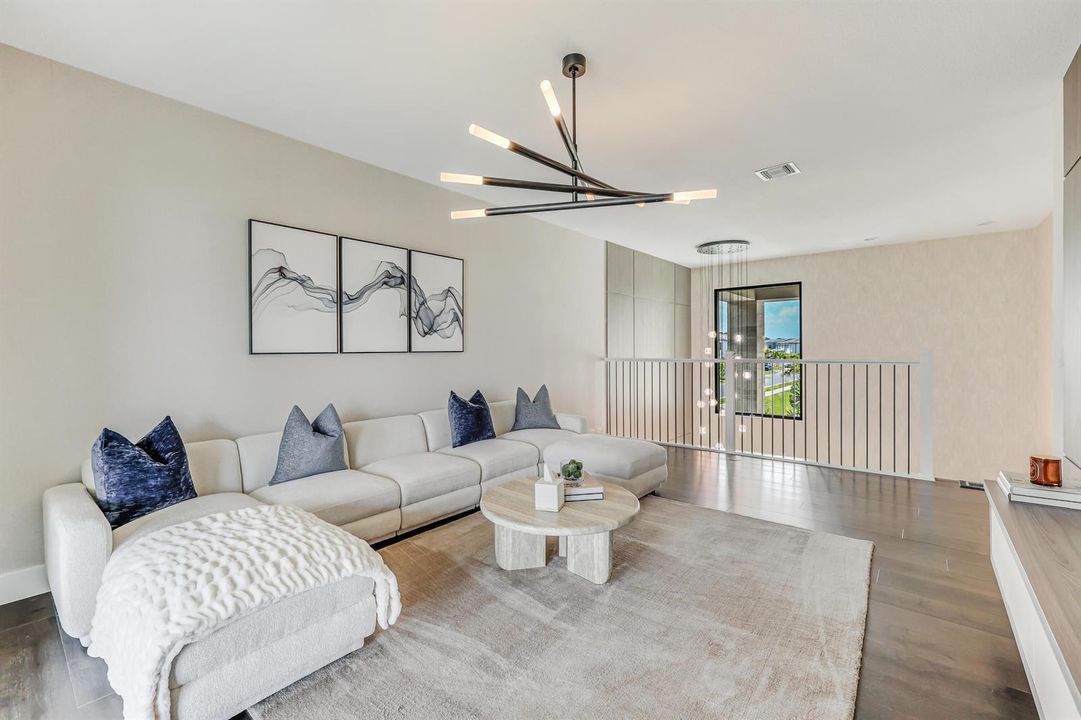 8283 Royal County Down Rd-29