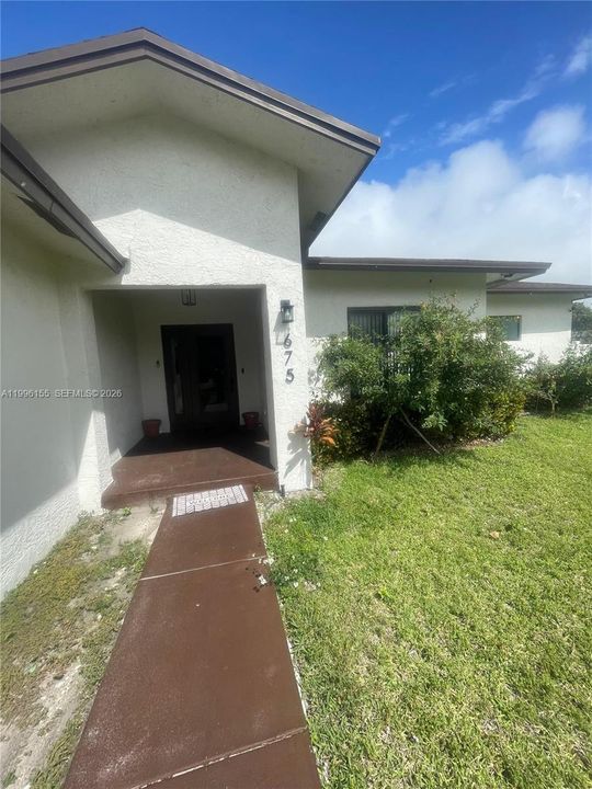 Active With Contract: $765,000 (4 beds, 2 baths, 2260 Square Feet)