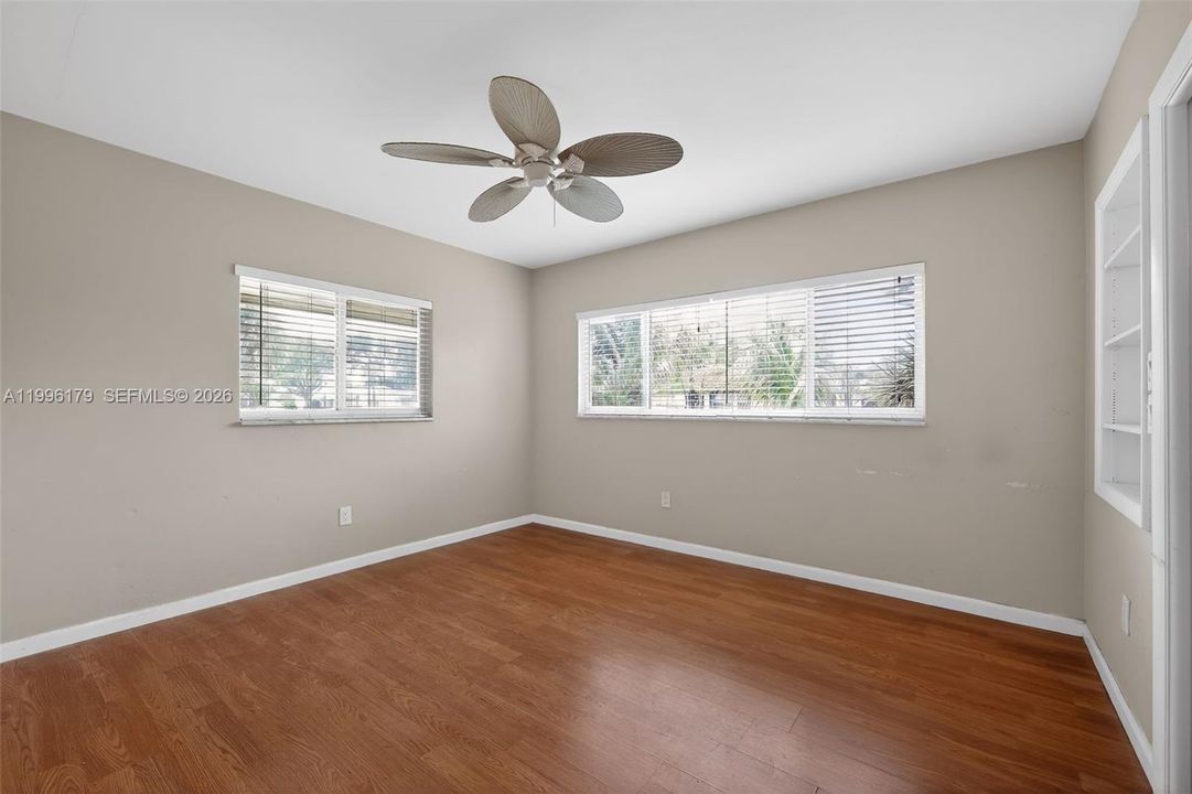 Active With Contract: $699,900 (2 beds, 2 baths, 1473 Square Feet)