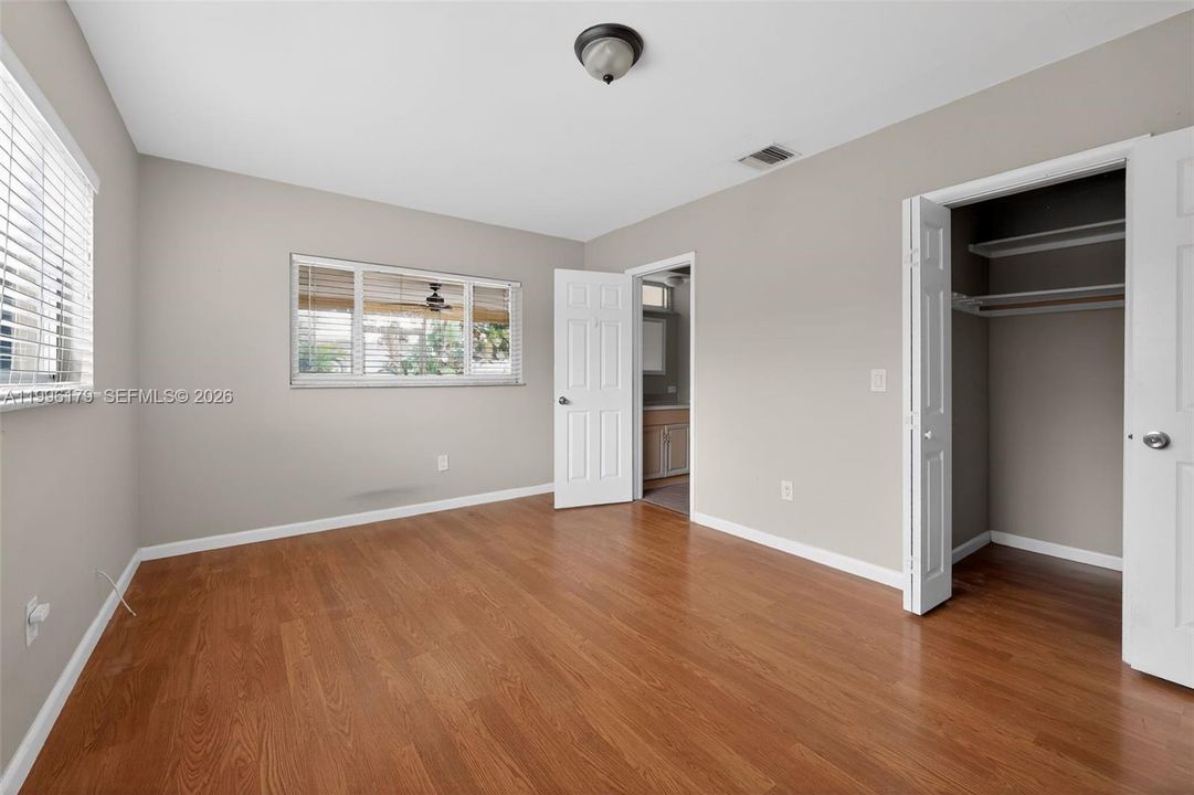 Active With Contract: $699,900 (2 beds, 2 baths, 1473 Square Feet)