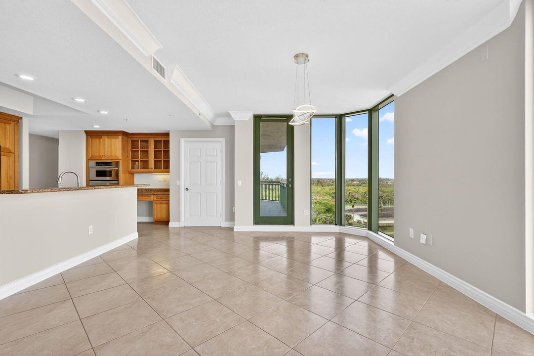 22-web-or-mls-5P1A4840