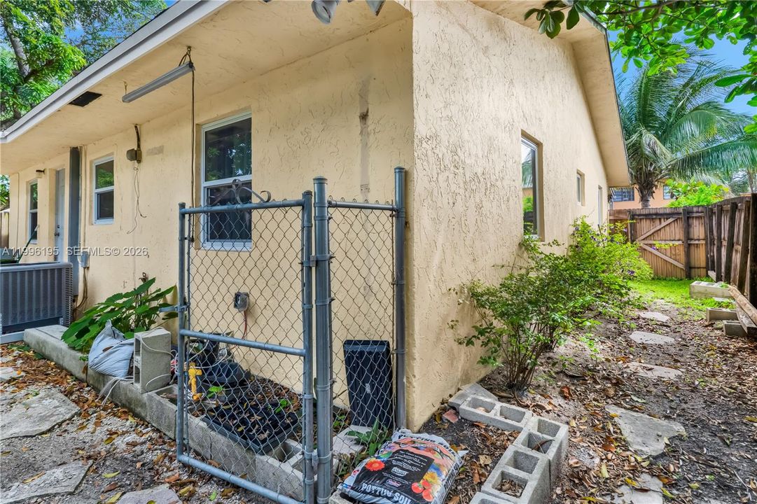 En Venta: $685,000 (3 camas, 2 baños, 1260 Pies cuadrados)