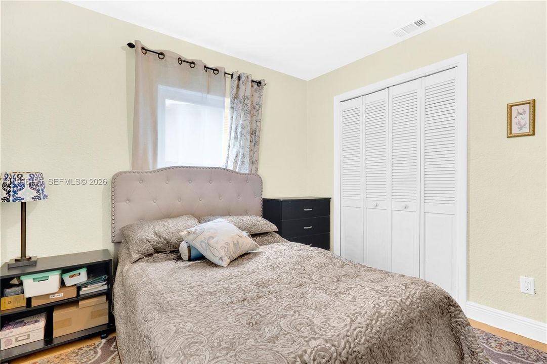 En Venta: $685,000 (3 camas, 2 baños, 1260 Pies cuadrados)