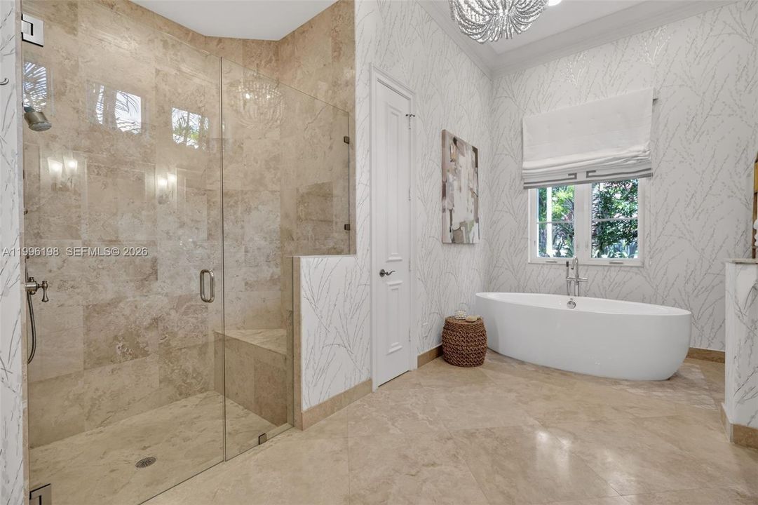 Active With Contract: $6,750,000 (5 beds, 6 baths, 6045 Square Feet)