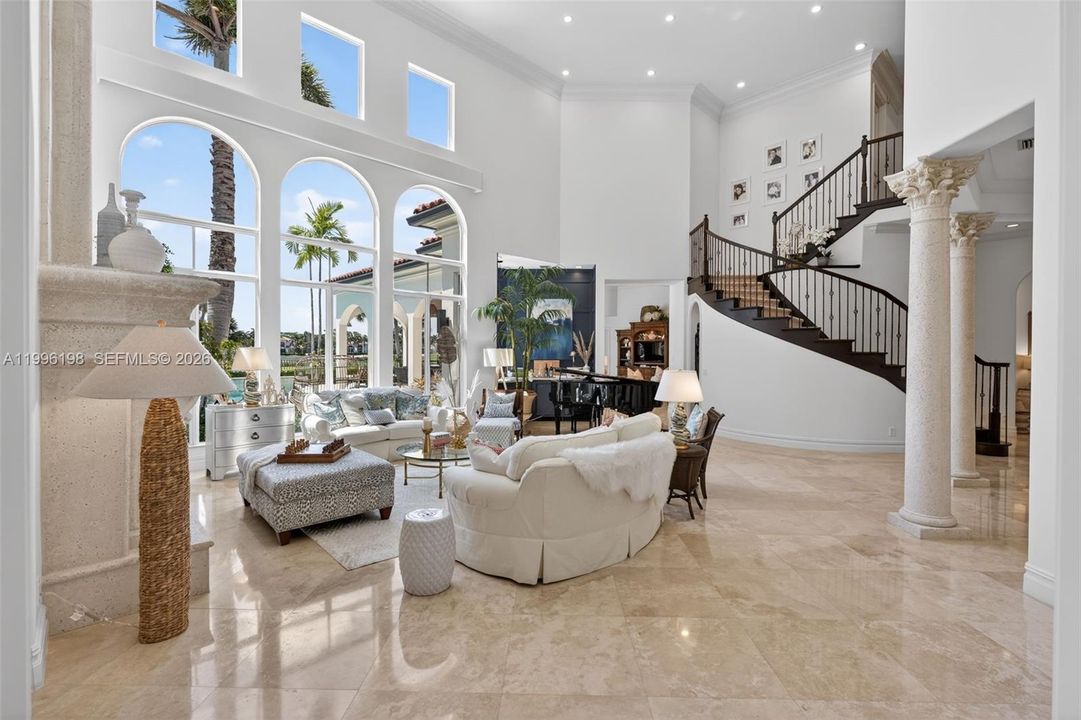 Active With Contract: $6,750,000 (5 beds, 6 baths, 6045 Square Feet)