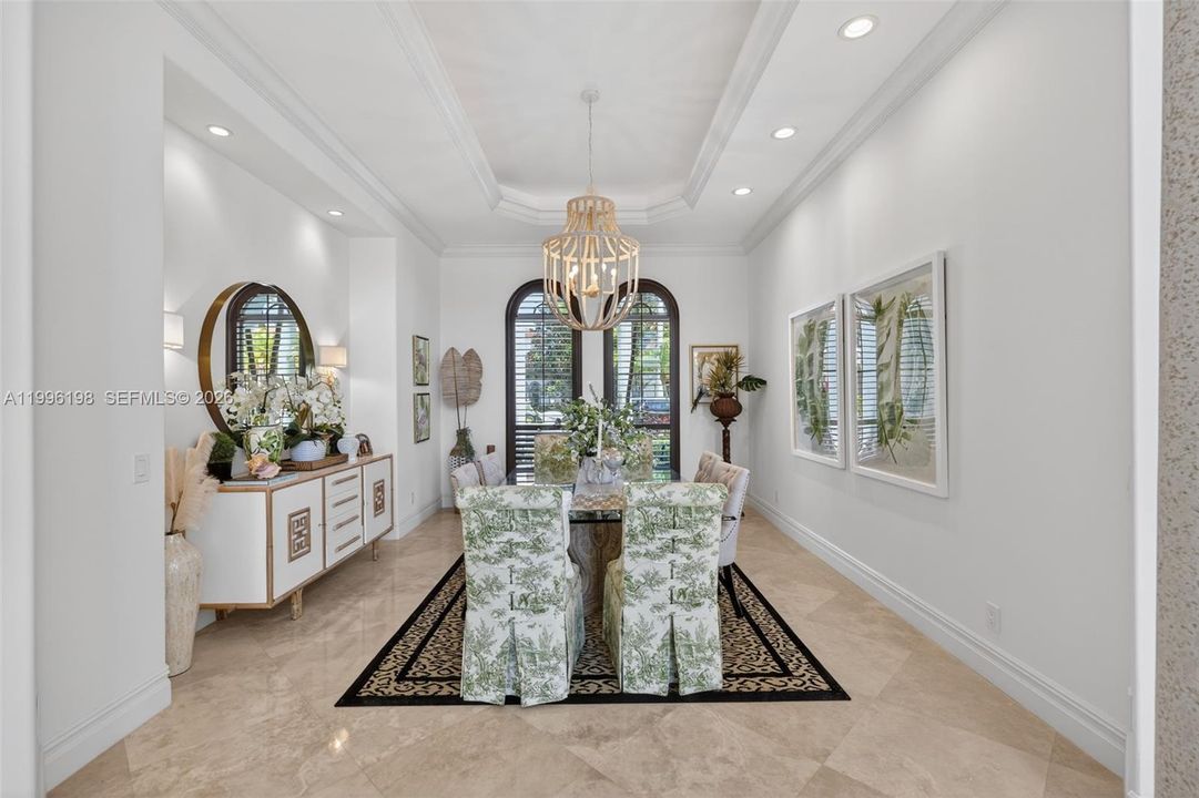 Active With Contract: $6,750,000 (5 beds, 6 baths, 6045 Square Feet)