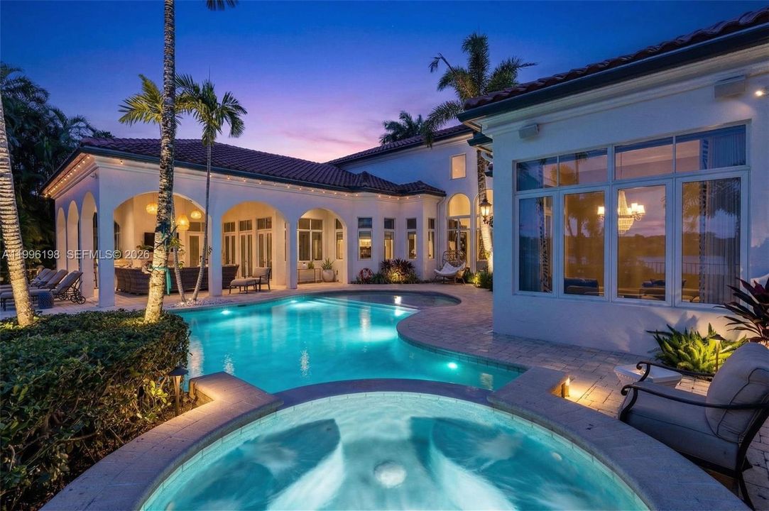 Active With Contract: $6,750,000 (5 beds, 6 baths, 6045 Square Feet)