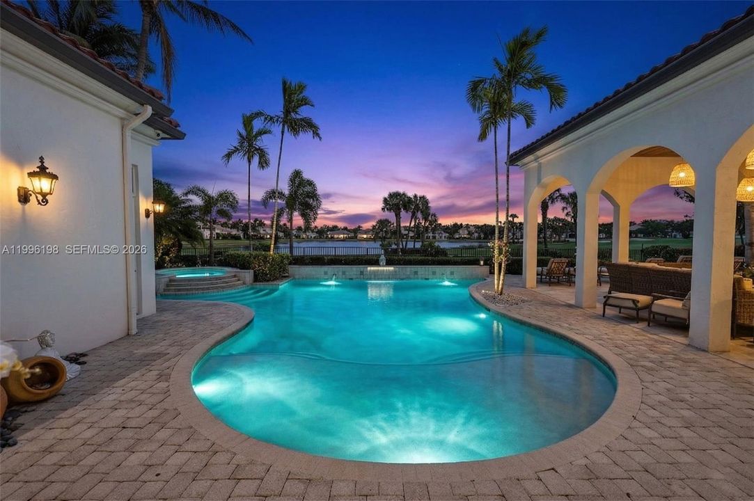 Active With Contract: $6,750,000 (5 beds, 6 baths, 6045 Square Feet)