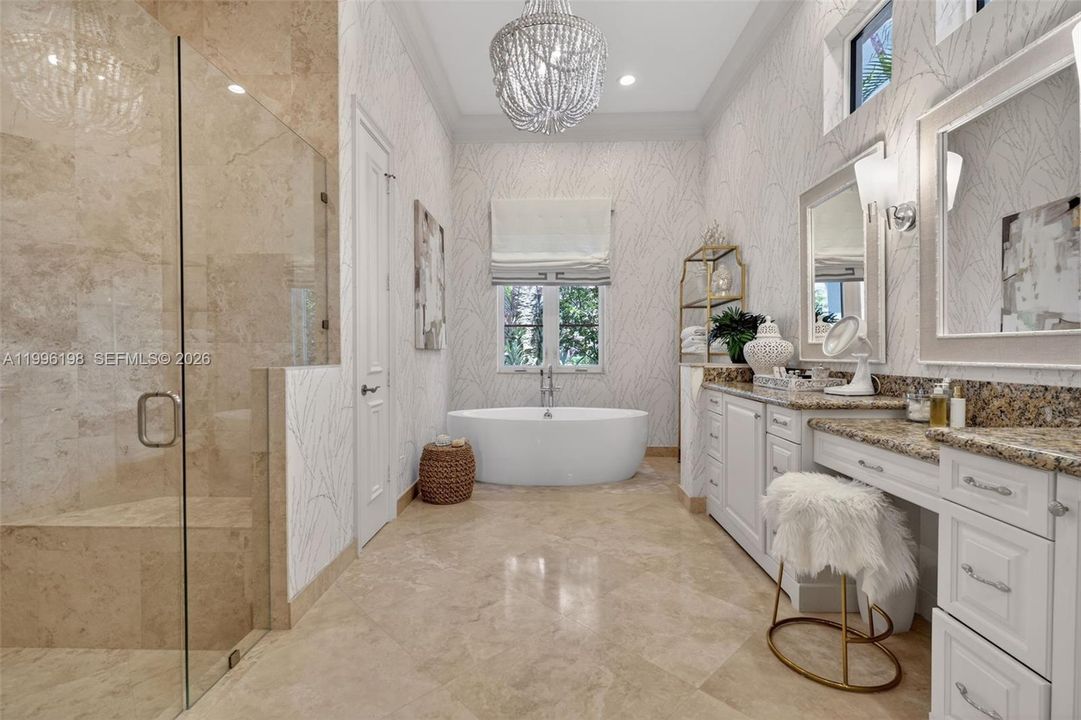 Active With Contract: $6,750,000 (5 beds, 6 baths, 6045 Square Feet)