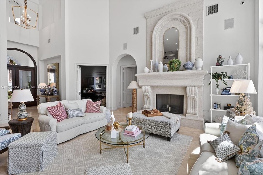 Active With Contract: $6,750,000 (5 beds, 6 baths, 6045 Square Feet)