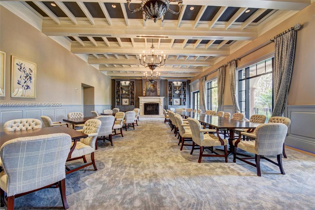 Active With Contract: $6,750,000 (5 beds, 6 baths, 6045 Square Feet)