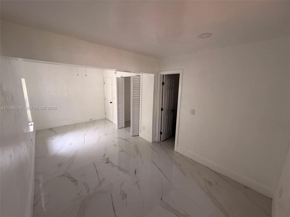 For Sale: $585,000 (3 beds, 2 baths, 1340 Square Feet)