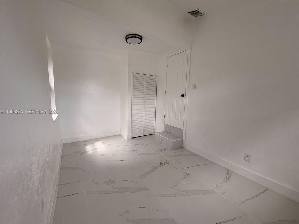 For Sale: $585,000 (3 beds, 2 baths, 1340 Square Feet)